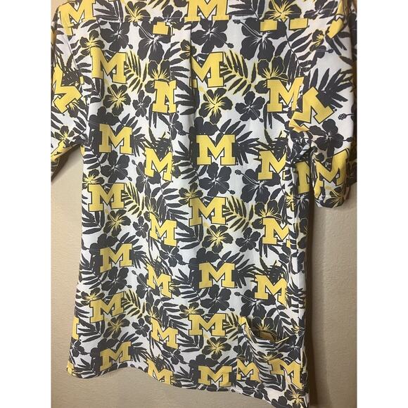 Men's Tellum and Chop White Michigan Wolverines Floral Button-Up Shirt Size XS - Picture 9 of 13